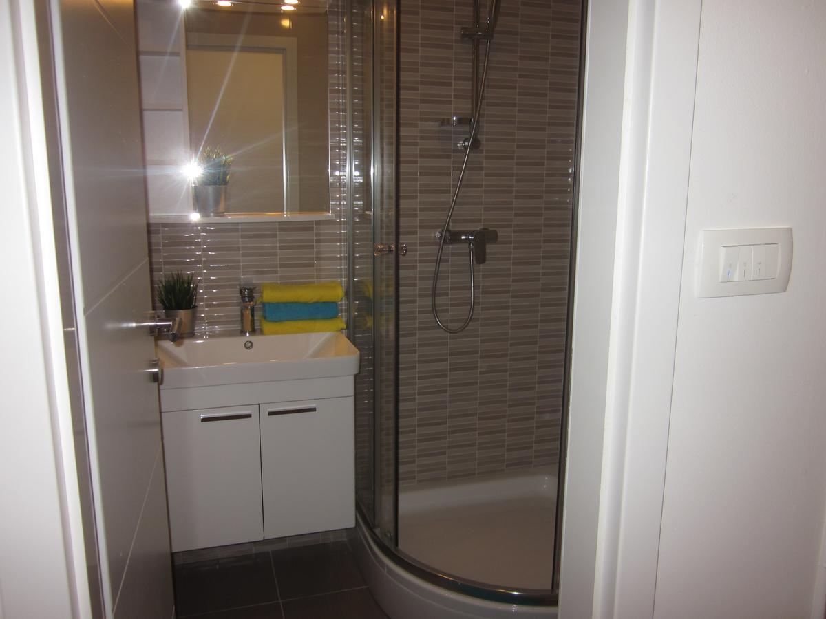 Apartment On The Square Макарска Екстериор снимка