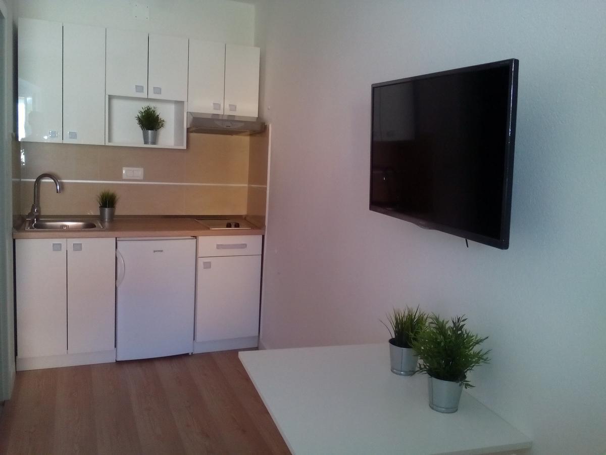 Apartment On The Square Макарска Екстериор снимка