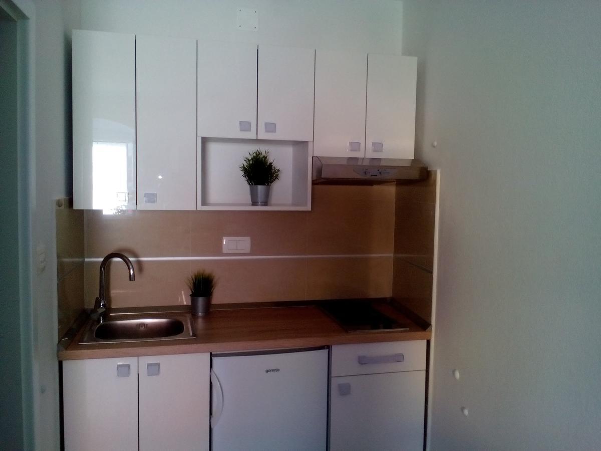 Apartment On The Square Макарска Екстериор снимка