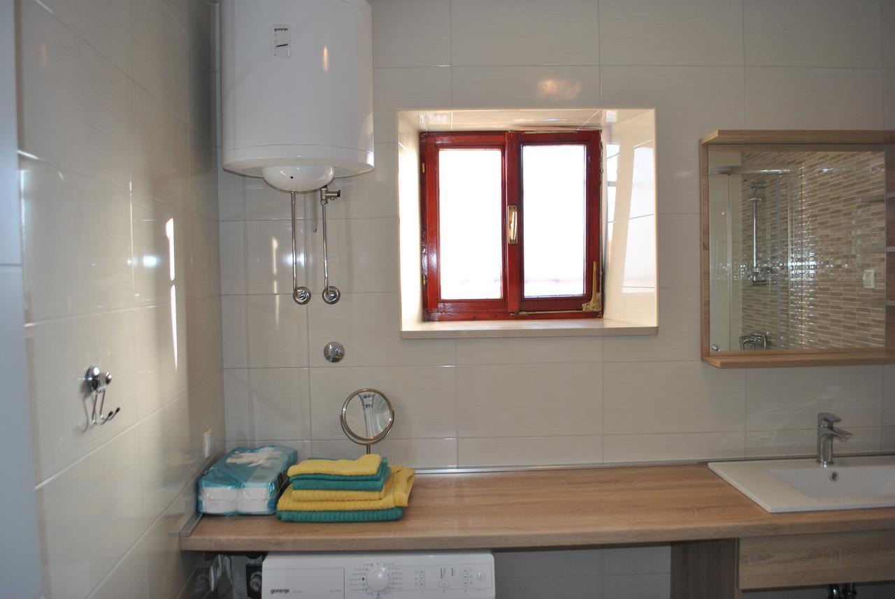 Apartment On The Square Макарска Екстериор снимка