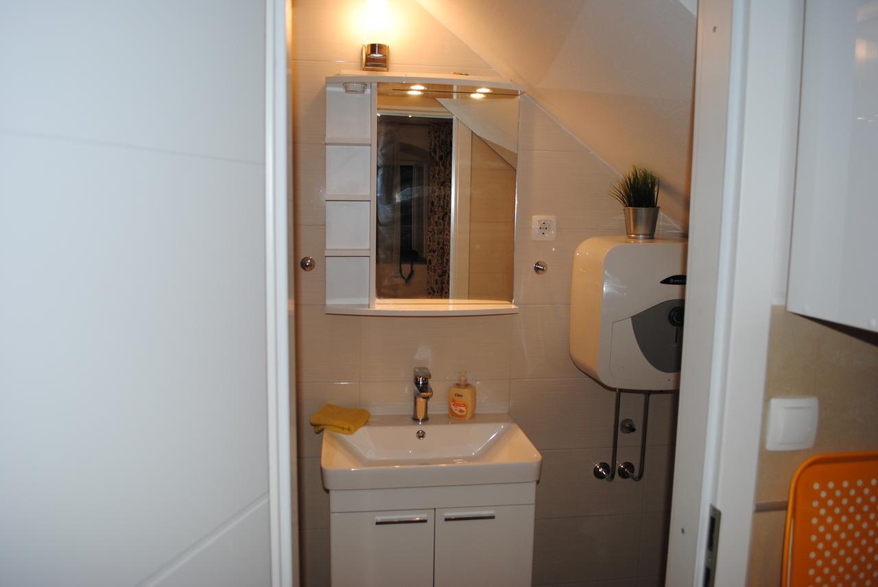 Apartment On The Square Макарска Екстериор снимка